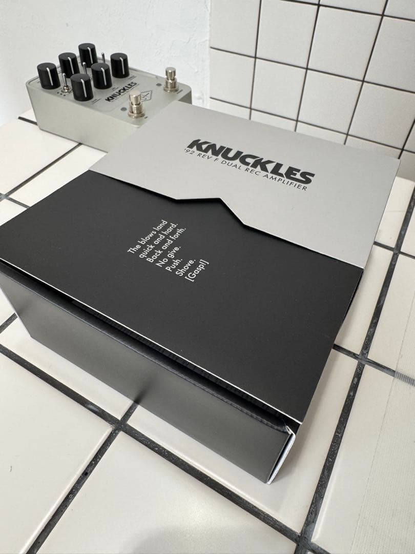 ギター UAFX KNUCKLES