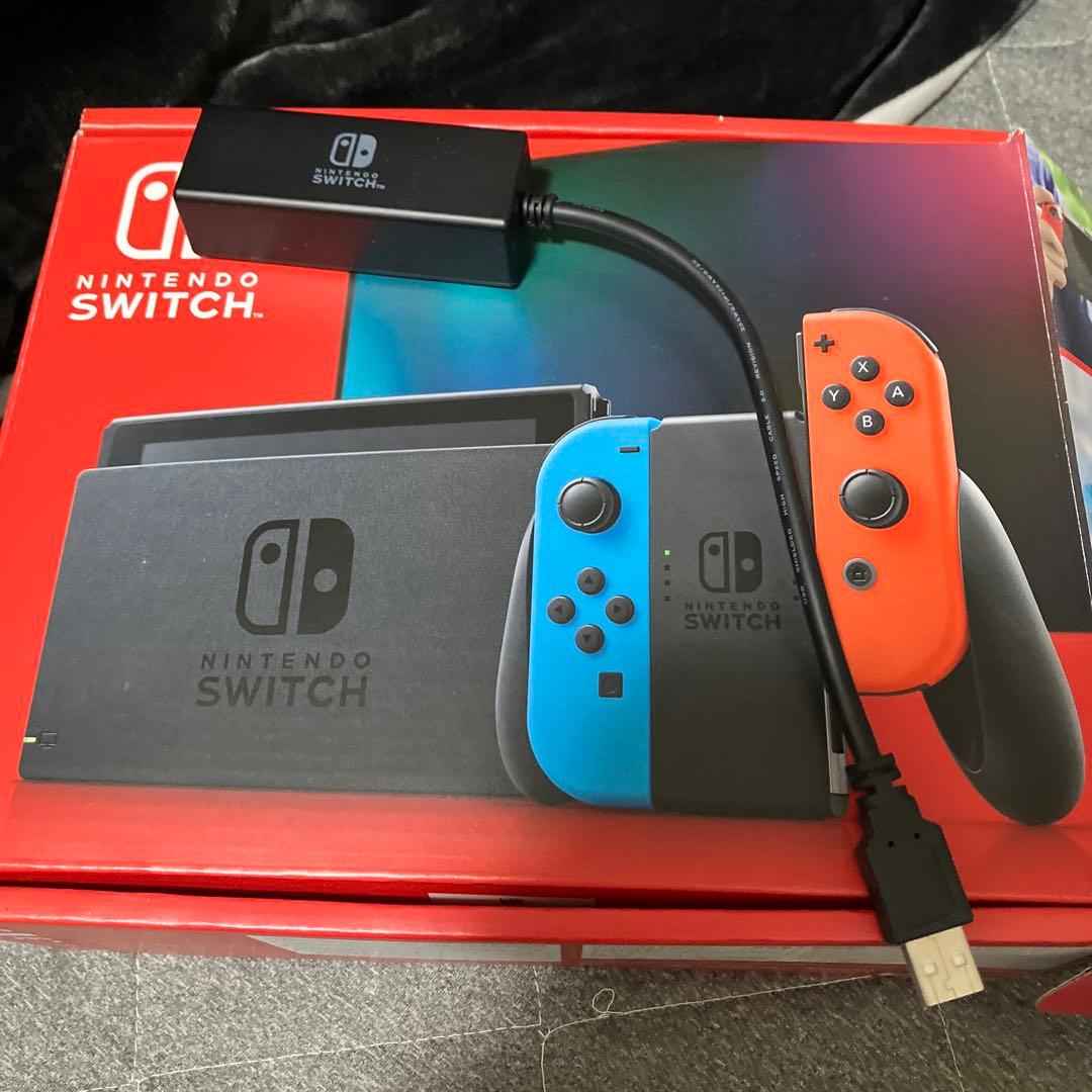 美品 Nintendo Switch / 保護フィルム付き