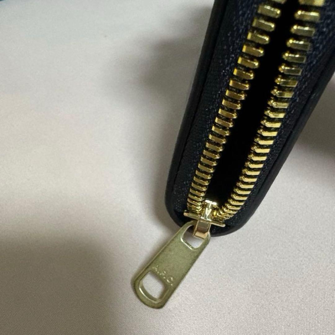 A.P.C. Demi-luneコンパクトウォレット