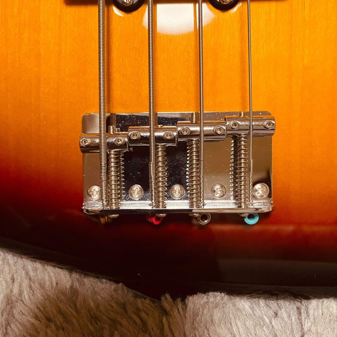 使用感少なめ SQUIRE by Fenderジャズベース ストラップ付き