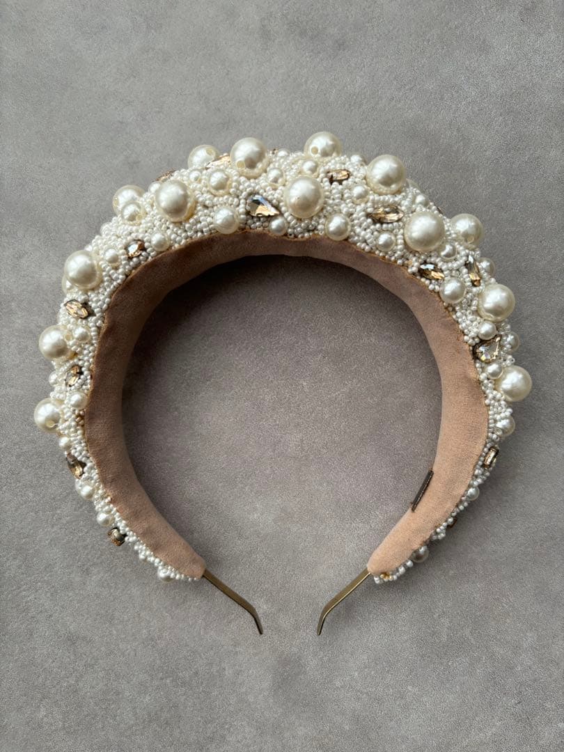 deepa gurnani パール　カチューシャ　結婚式　前撮り　髪飾り