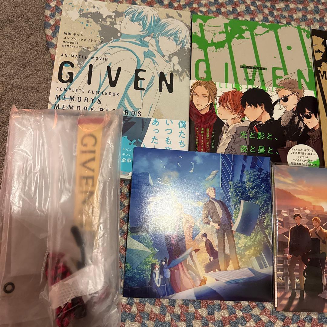 ギヴン　まとめ売り モノクロサイド けだま着ぐるみなど 映画パンフ アクスタなど