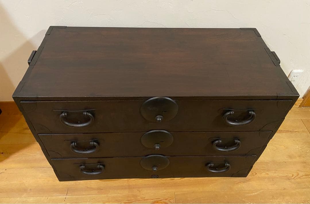 欅の玉杢が美しい骨董箪笥　アンティークチェスト