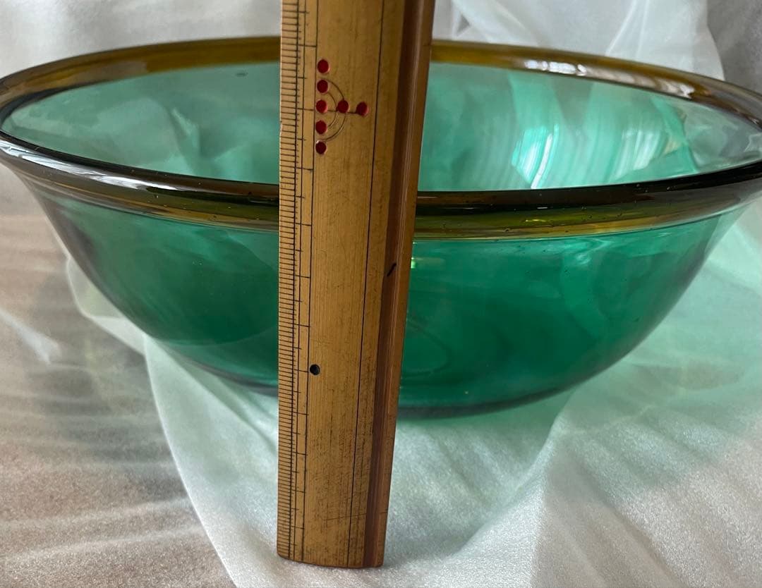 三宅義一作 吹きガラス緑大鉢 ボウル 緑色と茶色のグラデーション