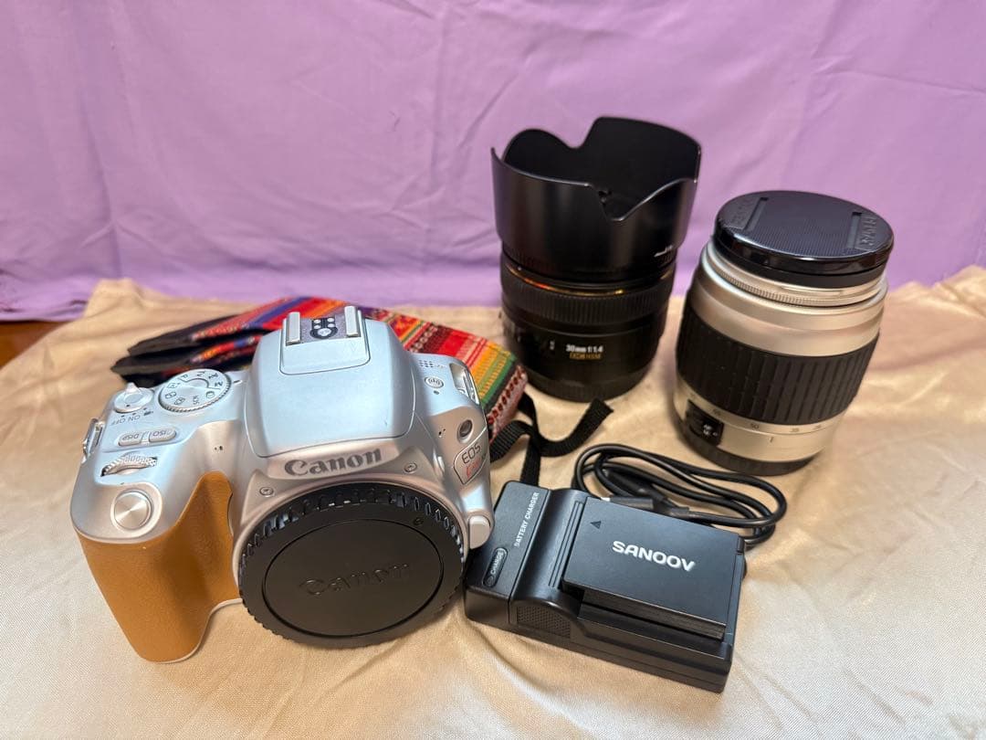 Canon EOS Kiss X9 レンズ付き