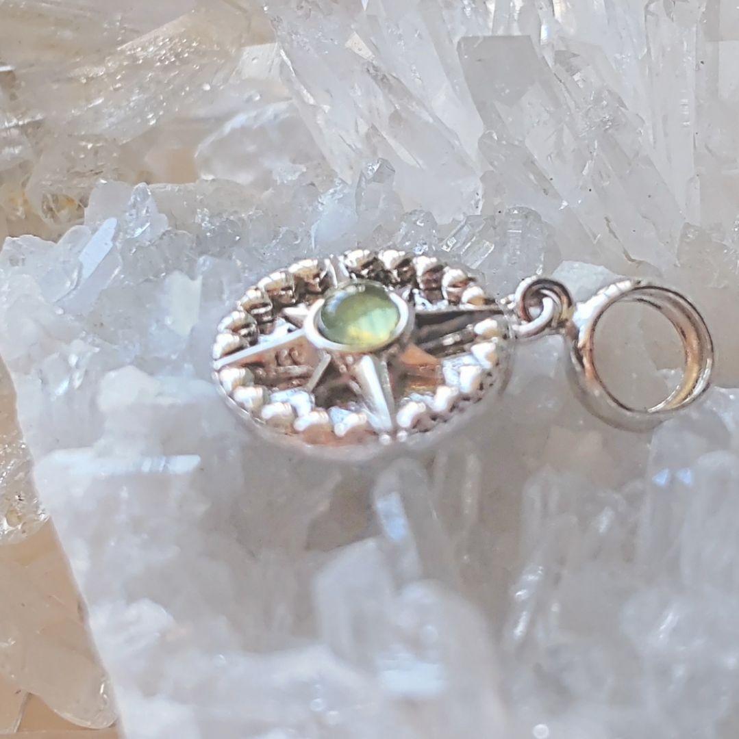 レア★モルダバイト メテオライト シルバーカラー ネックレストップ