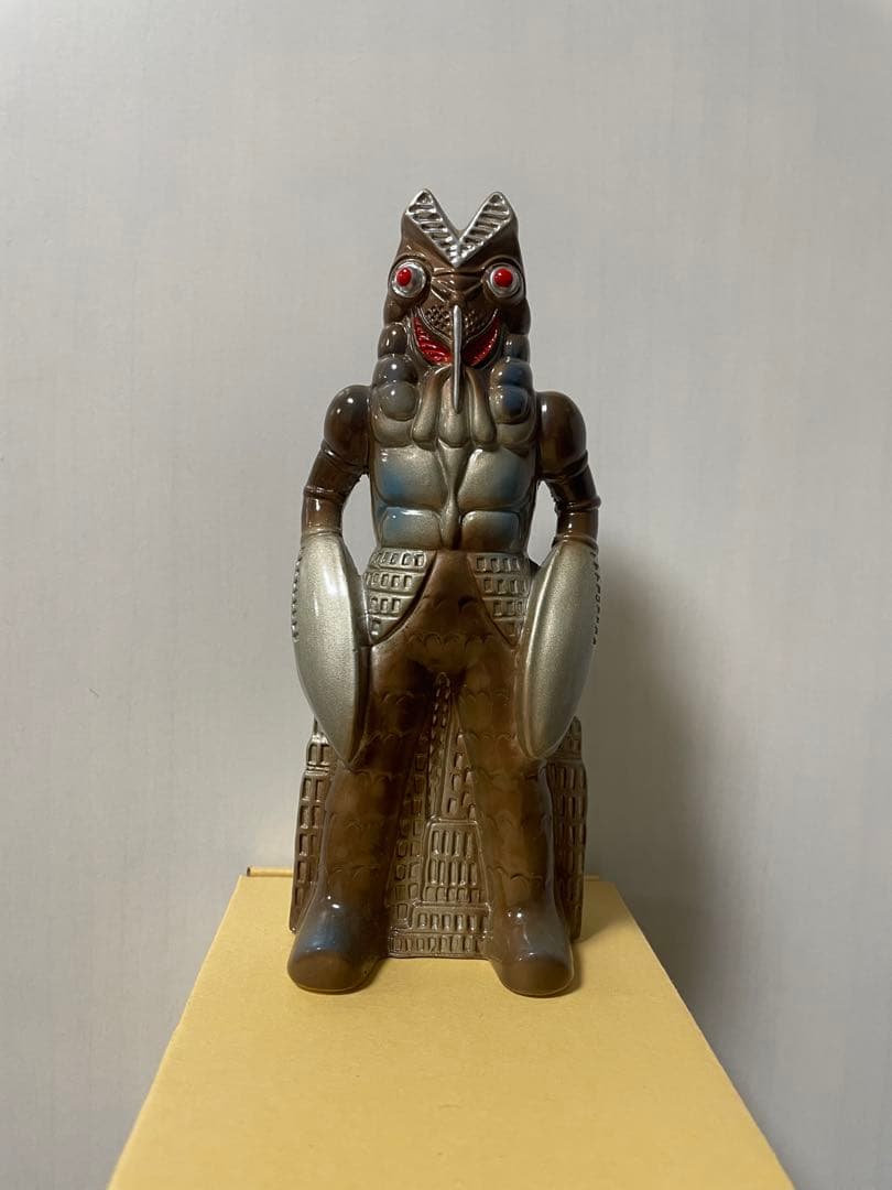 バルタン星人 BANK（小）　陶器製