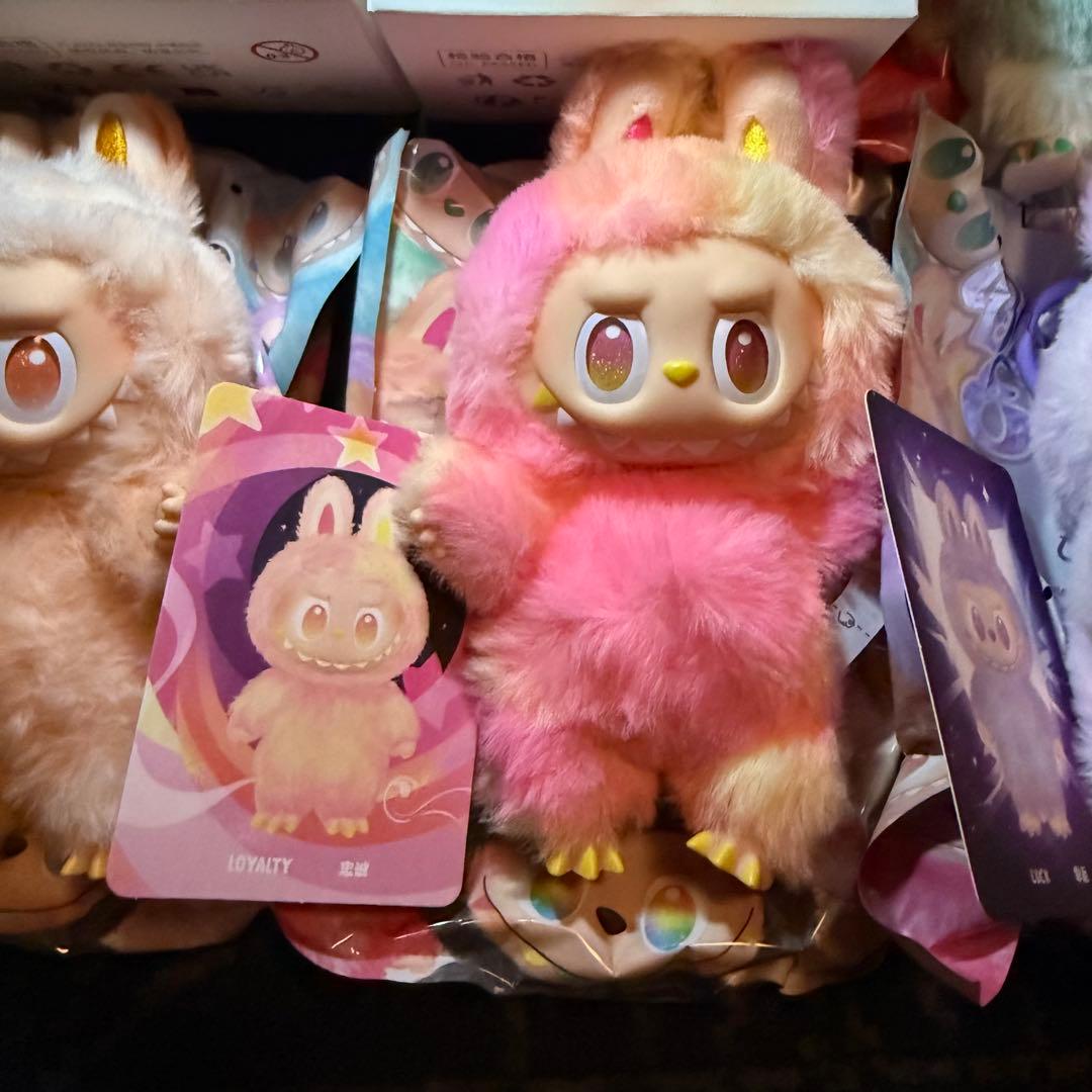 正規品 ラブブ Big into Energy LABUBU ４体セット