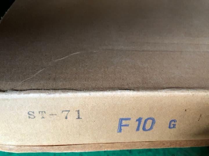 F10 額縁 額 油絵 絵画 アンティーク ゴールド