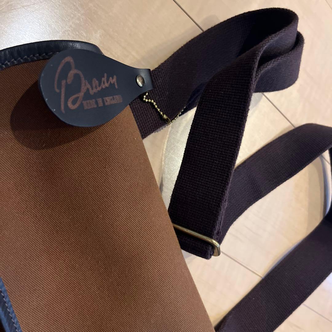 【美品】Brady Avonショルダーバッグ　ブラウン