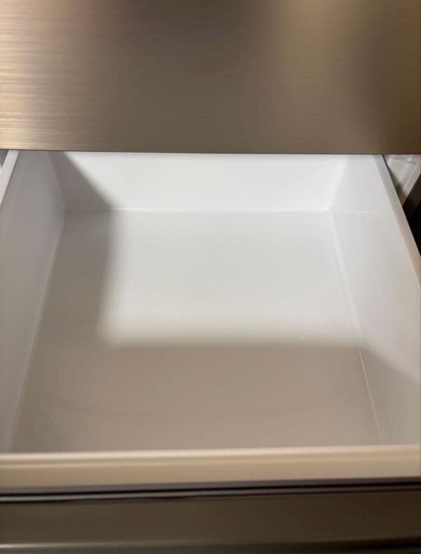 2024年製　右開きアクア 362L 幅60cm 真ん中冷凍室 AQR-36R