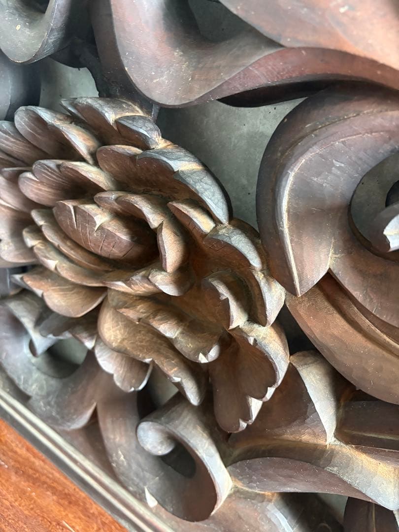 欄間　 らんま　檜？木彫り　各々１４ｋｇ弱　どっしり　アンティーク　菊　蓮？