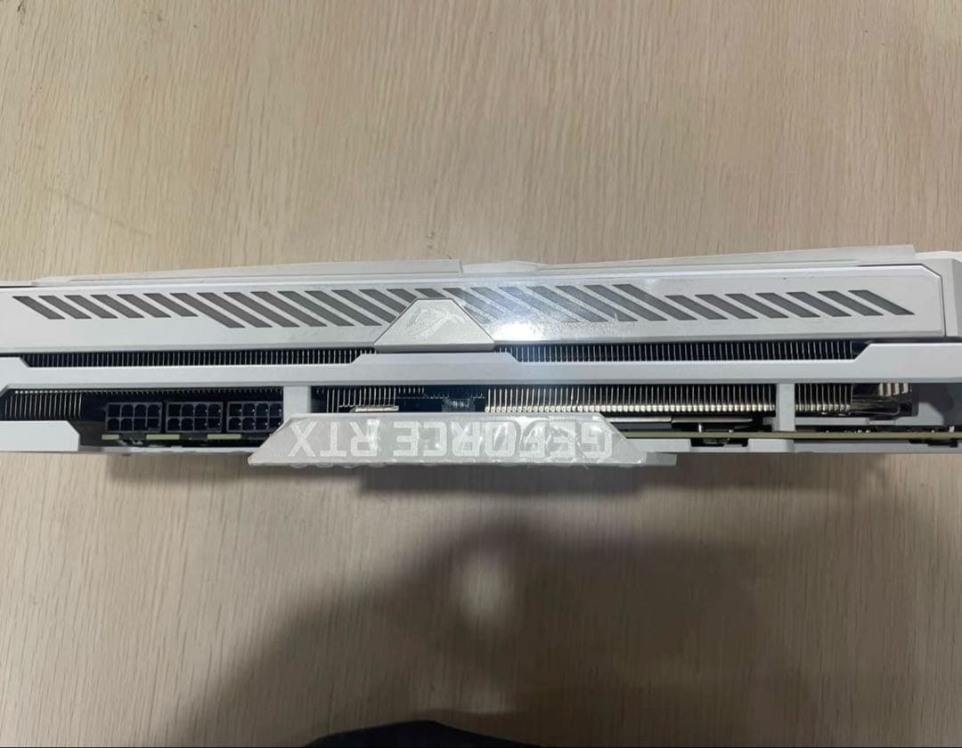 グラフィックボード・グラボ・ビデオカード ASUS GeForce RTX 3080 20GB ROG WHITE