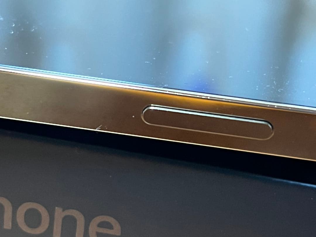 iPhone 13Pro 128GB ゴールド　10月17日迄の限定保書付き