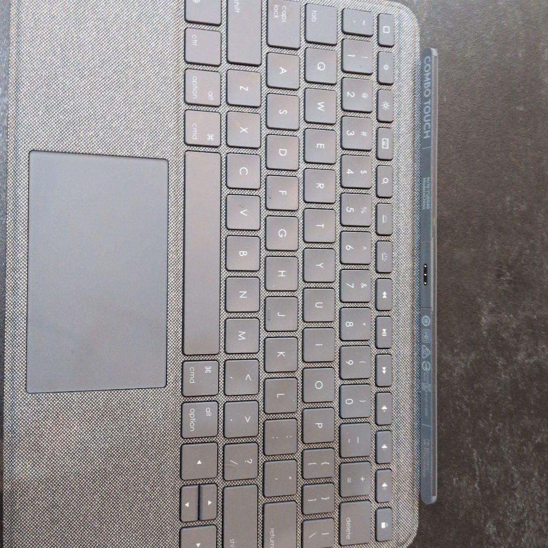 【美品】Logicool COMBO TOUCH ipadケース第7、第8世代