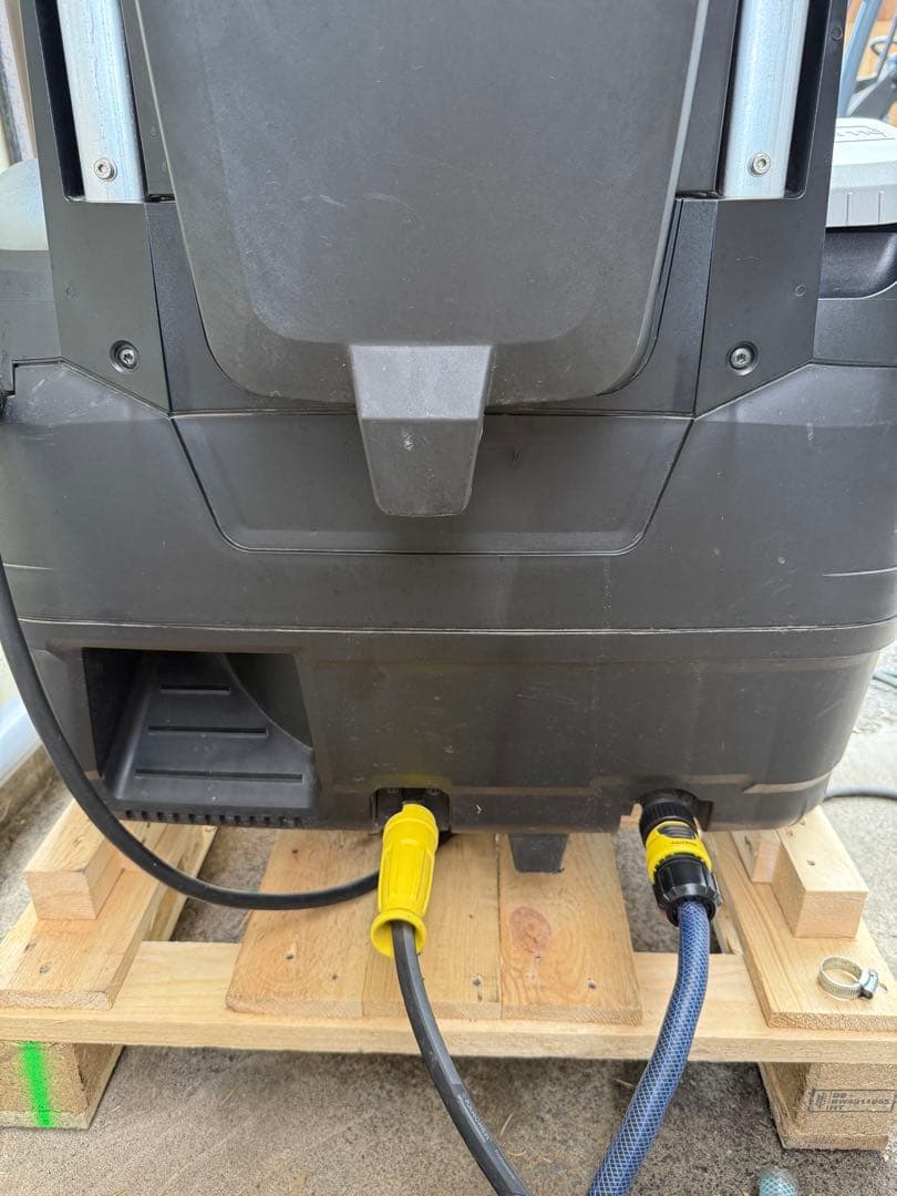 ケルヒャー　業務用高圧洗浄機(温水式)