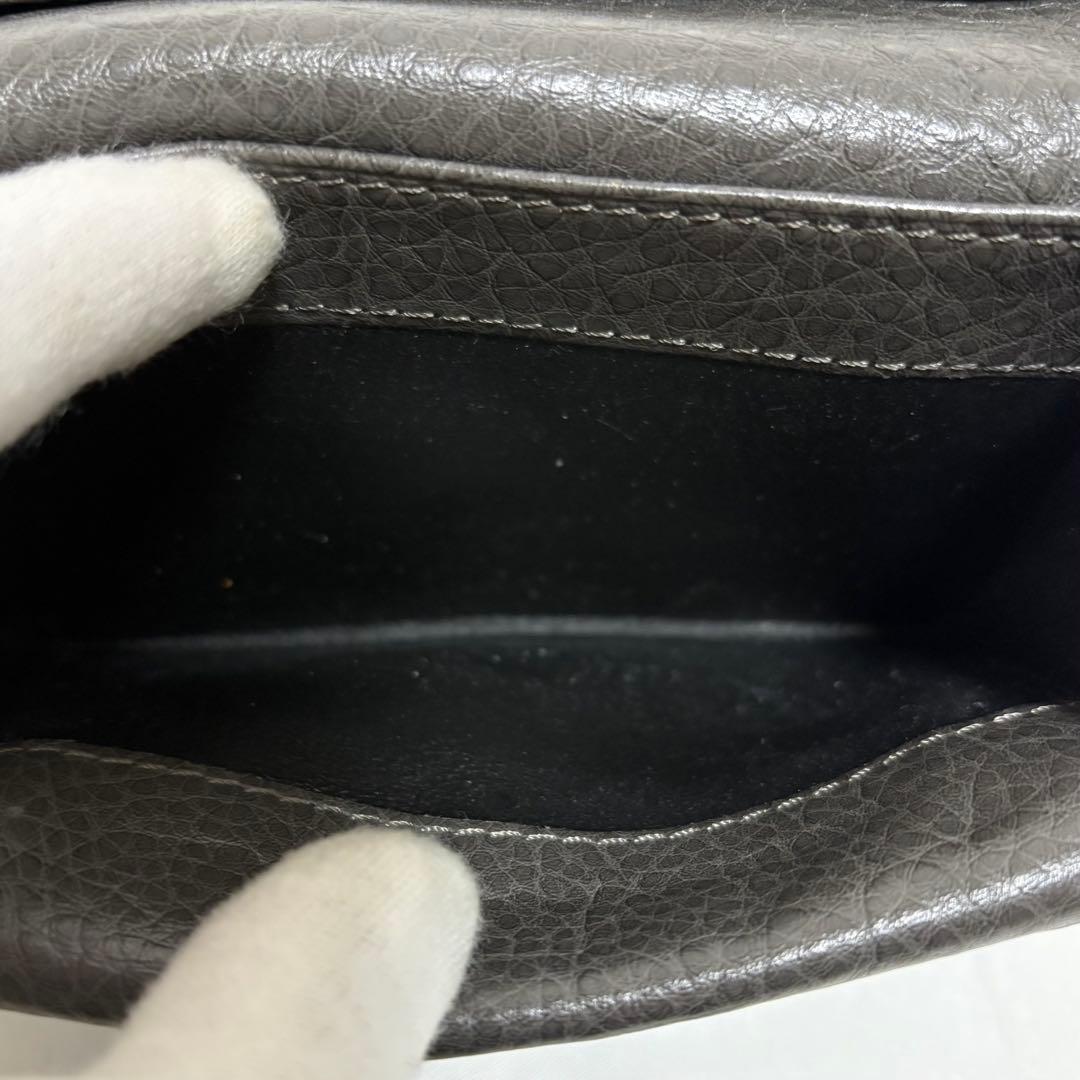 ヒロフ 折り財布 H ロゴ型押し シボ革 レザー コンパクト イタリア製 灰色