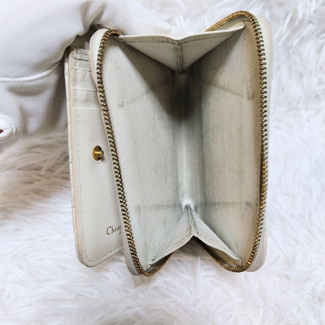 美品✨ディオール◇カロ二つ折り財布　カナージュキルティングゴールド金具ホワイト