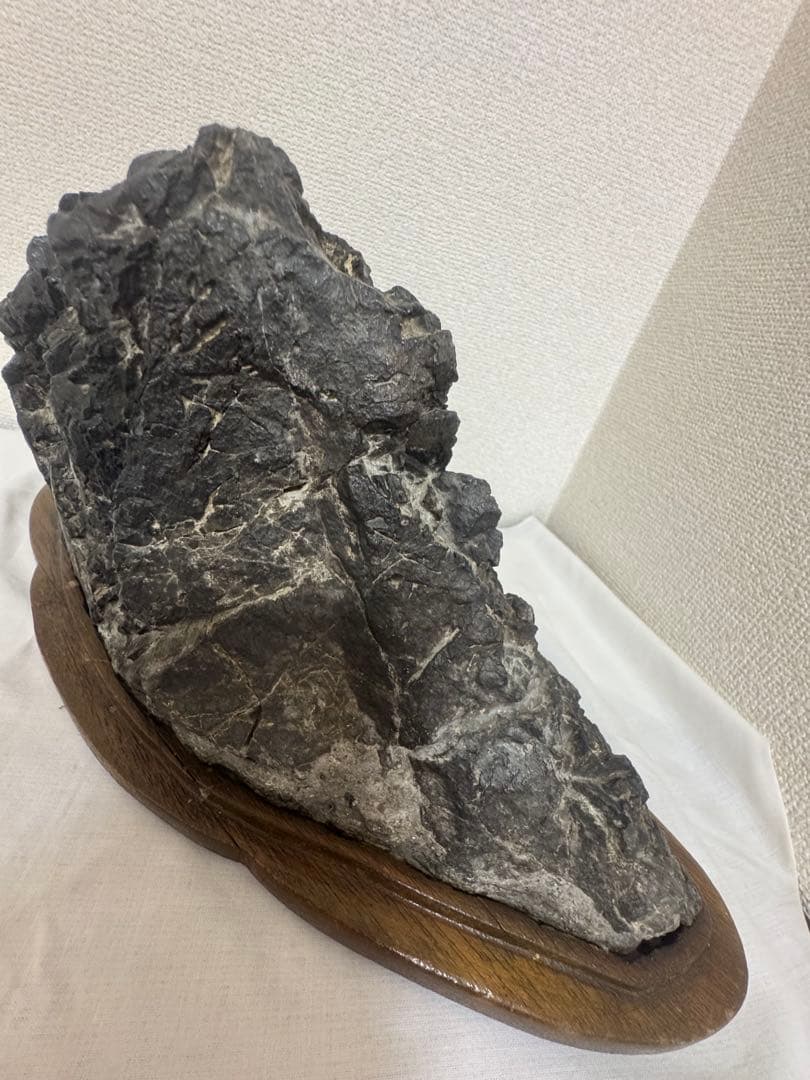 石製 山の形 置物 木製台座付き