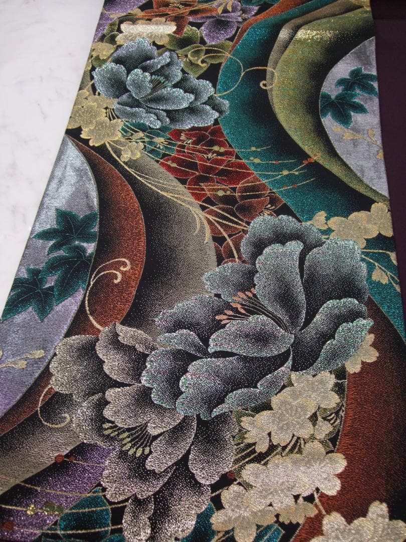 山本寛斎/赤無地桜地紋/比翼仕立て 振袖フルセット　ｍ55　成人式