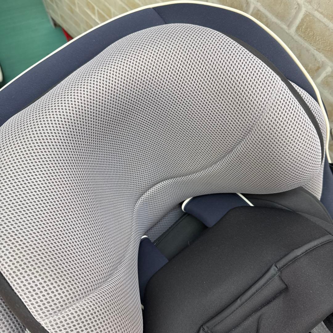 ジョイー　チャイルドシート isofix仕様　新生児から　回転式