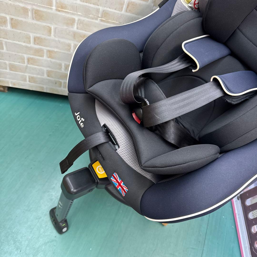 ジョイー　チャイルドシート isofix仕様　新生児から　回転式