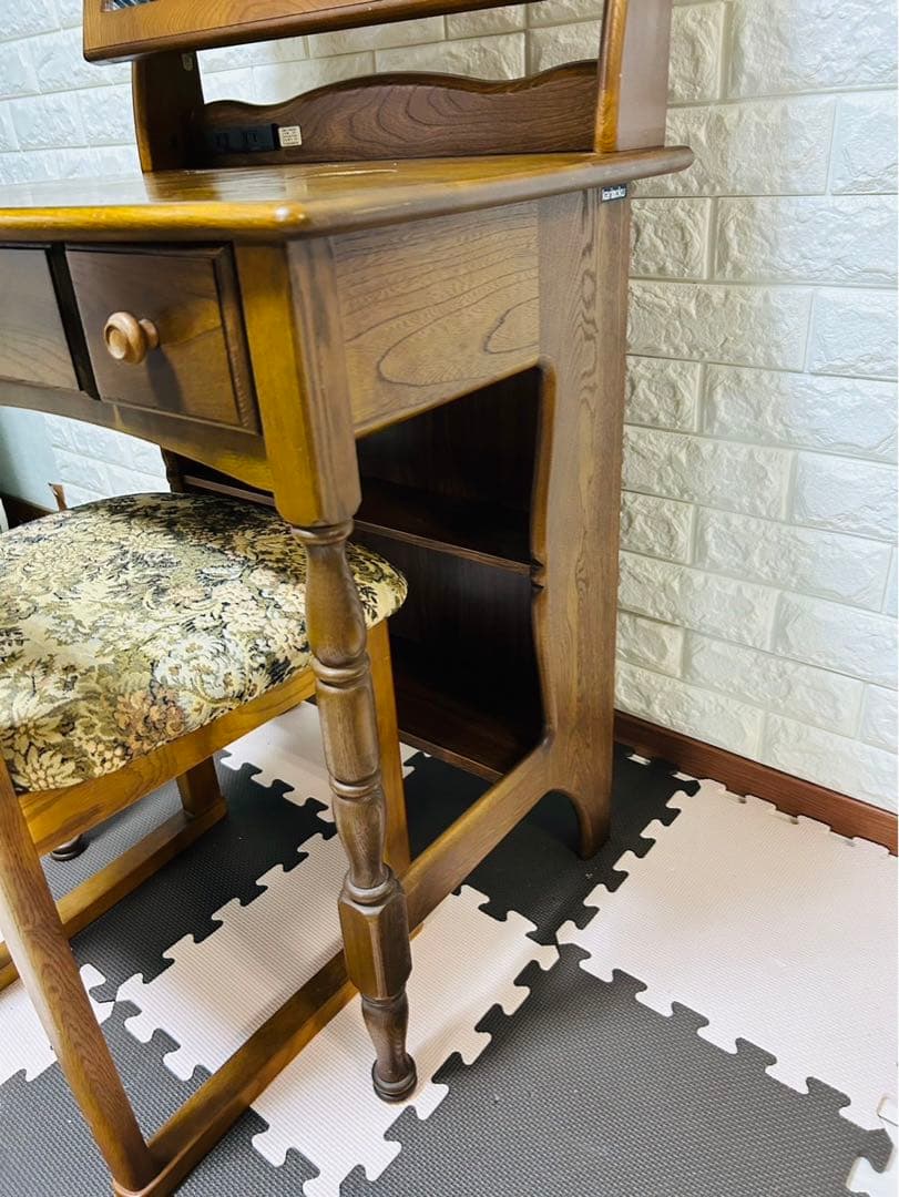 とりもも【美品】カリモク　karimoku ドレッサー　椅子付き