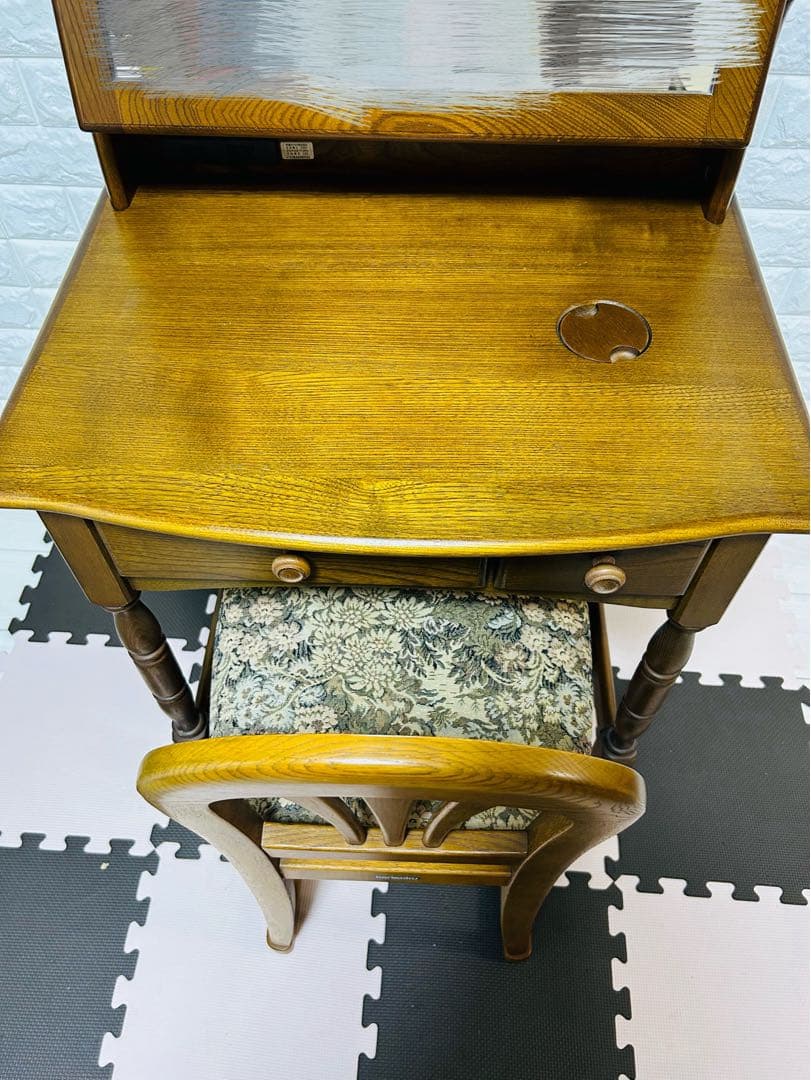 とりもも【美品】カリモク　karimoku ドレッサー　椅子付き