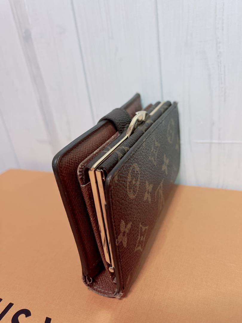 【人気モデル】Louis Vuitton ルイヴィトン 二つ折り財布 モノグラム