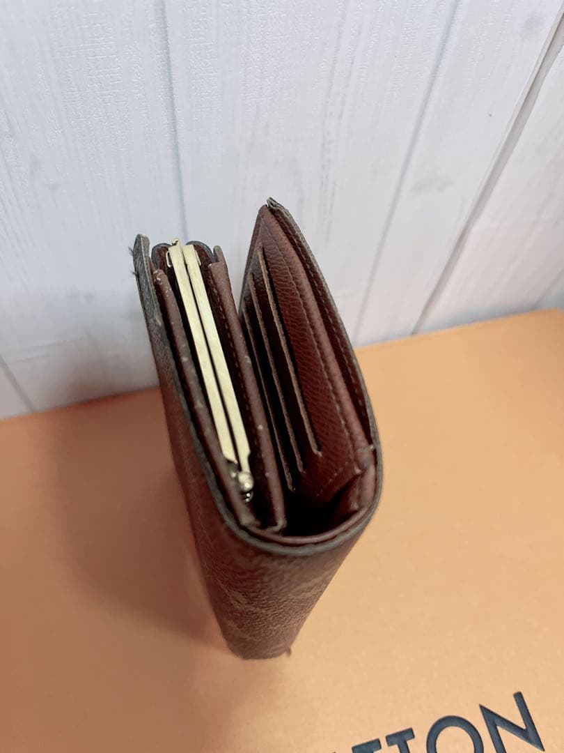 【人気モデル】Louis Vuitton ルイヴィトン 二つ折り財布 モノグラム