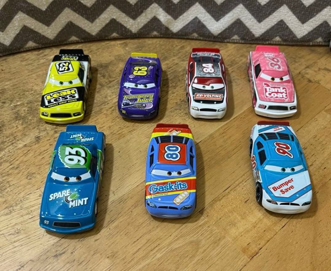 マテルカーズピストンカップレーサー34台［32台ラバータイヤ］ペースカーのセット