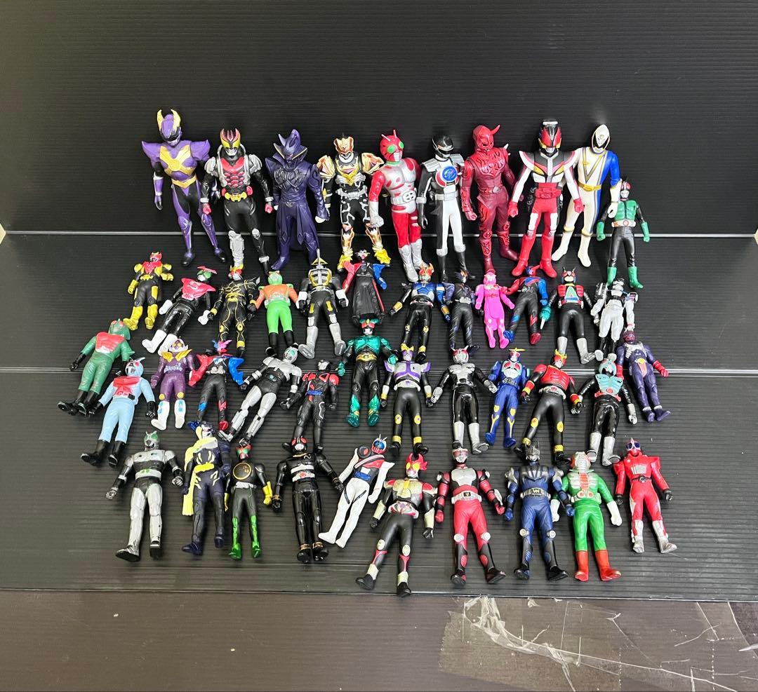 E413 仮面ライダーフィギュア　45体まとめ　フィギュアまとめ売り　ソフビ