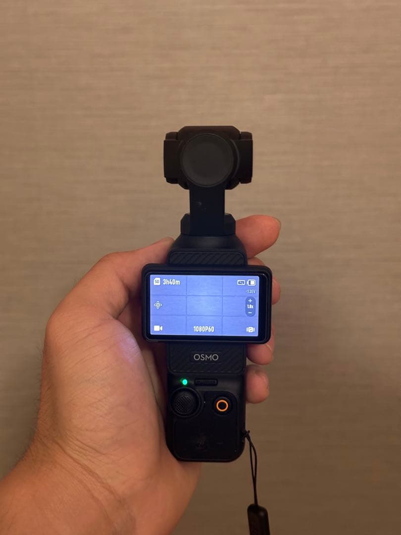美品・128GBSD付きDJI OSMO POCKET 3 クリエイターコンボ
