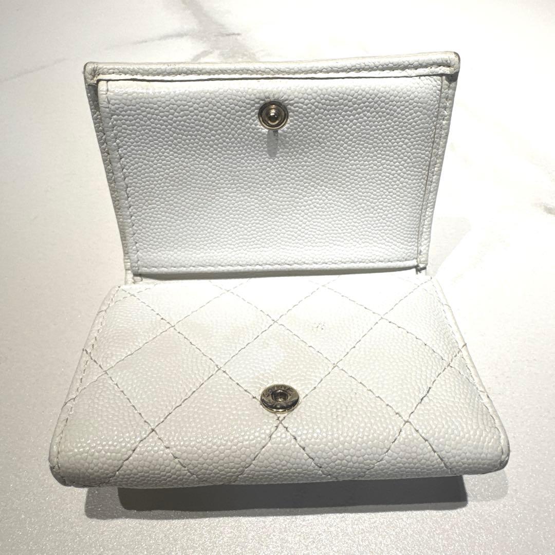 お値下げしました！CHANEL ホワイト 三つ折り財布