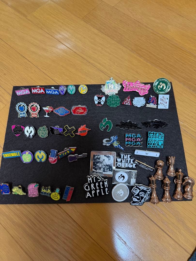 Mrs. GREEN APPLE ピンバッジ