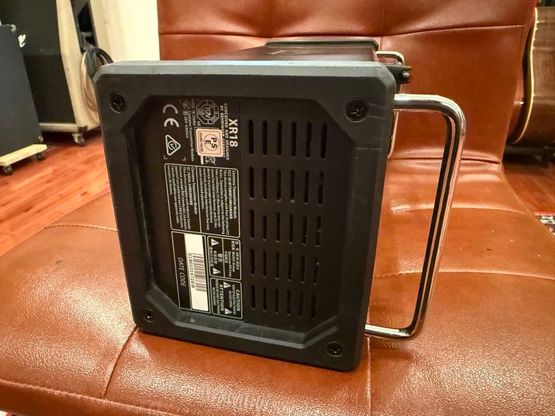 BEHRINGER XR18 デジタルミキサー