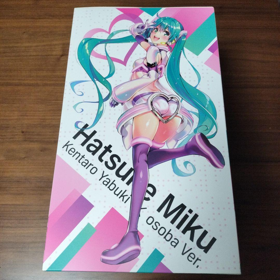 初音ミク　osoba　フィギュア