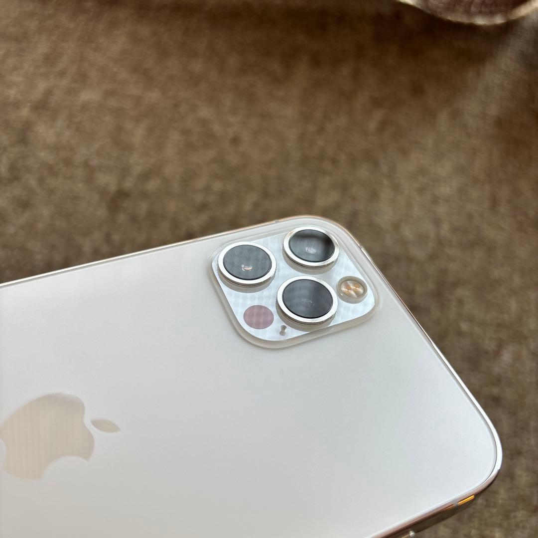 お値下げ！美品iPhone 12 pro シルバー 128 GB SIMフリー