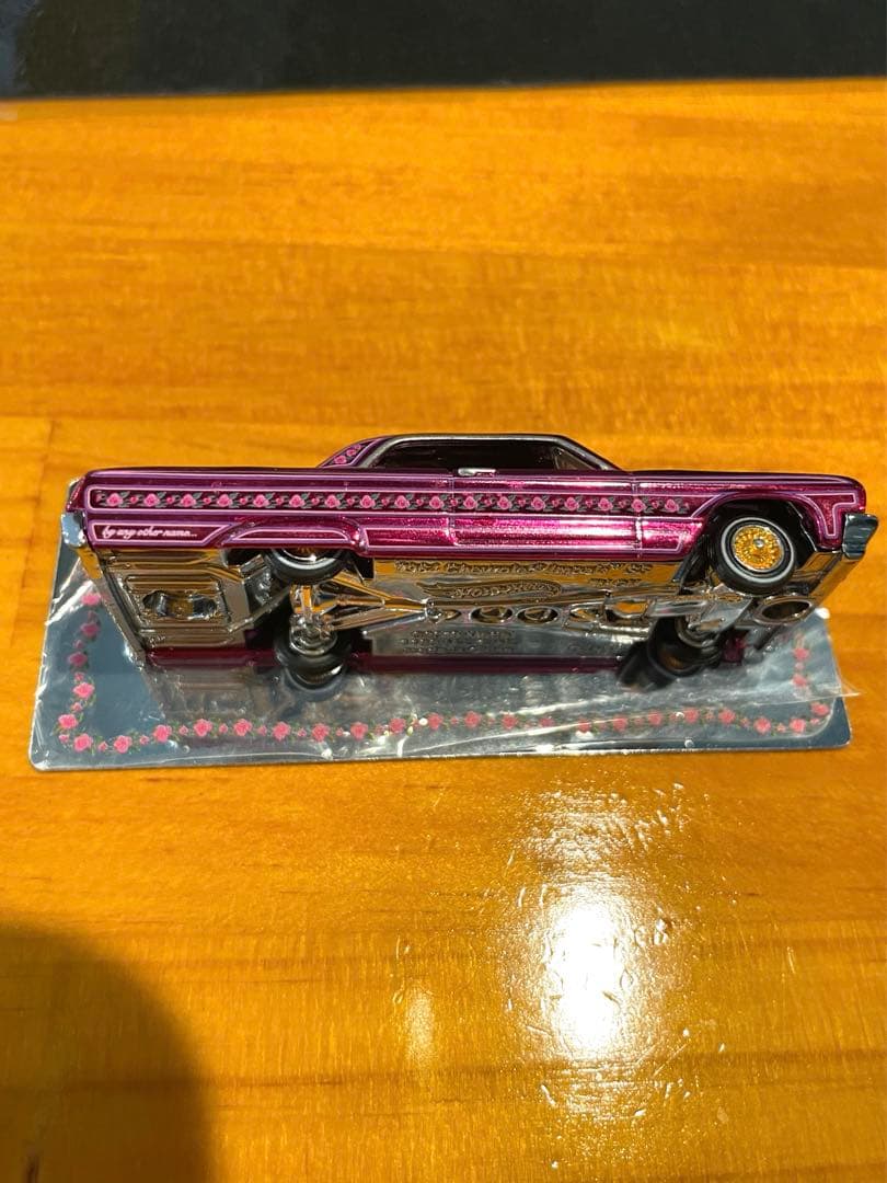 Hot WHeeLs インパラ 2000台限定