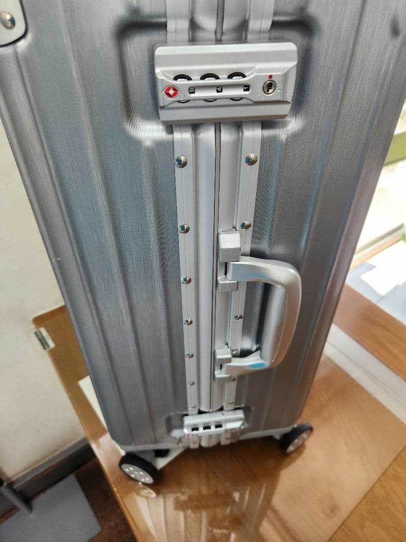 ムータキャリーケース TSAロック付き