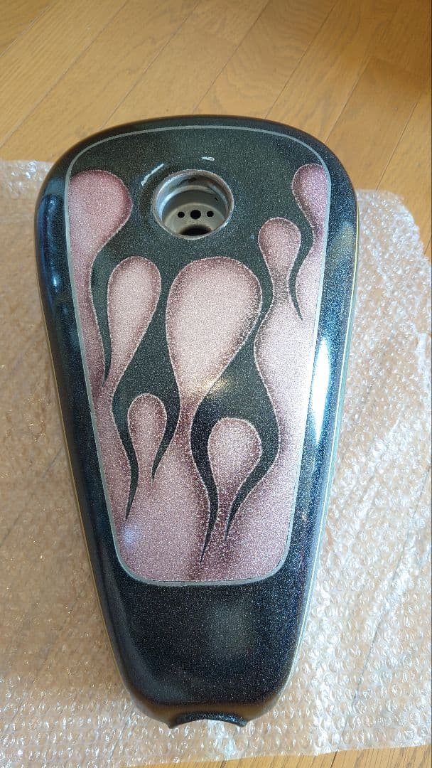 ハーレー リジスポタンク フレイムス ラメ スポーツスター チョッパー