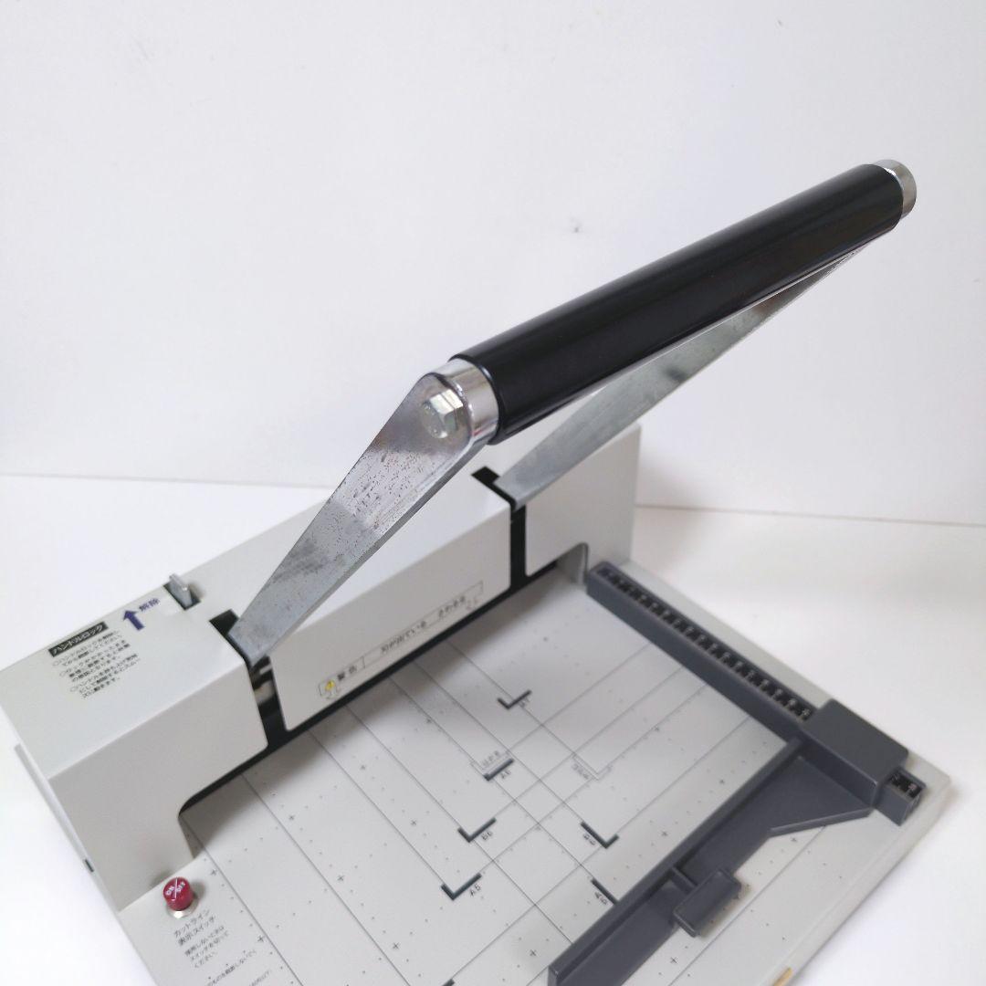 【美品】PLUSプラス PK-513 手動裁断機 A4 A5 B5対応