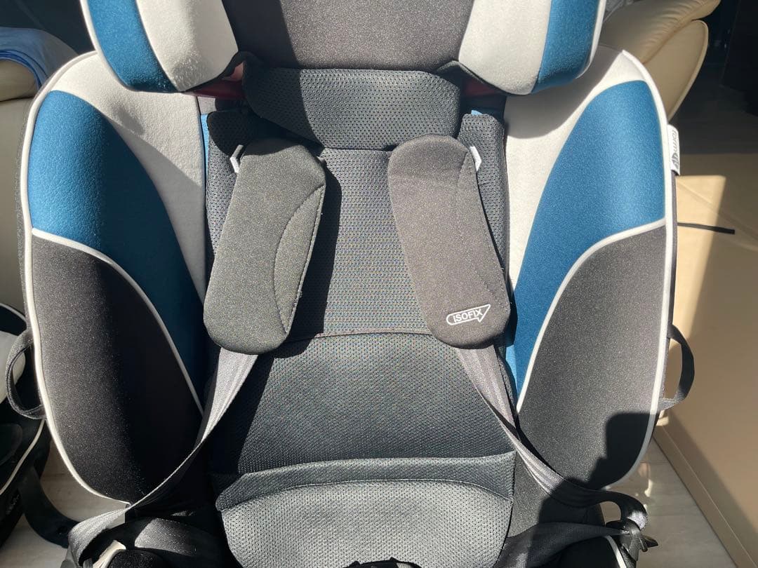 【美品】付属品ありAprica ジュニアシート ISOFIX 青/黒　アップリカ