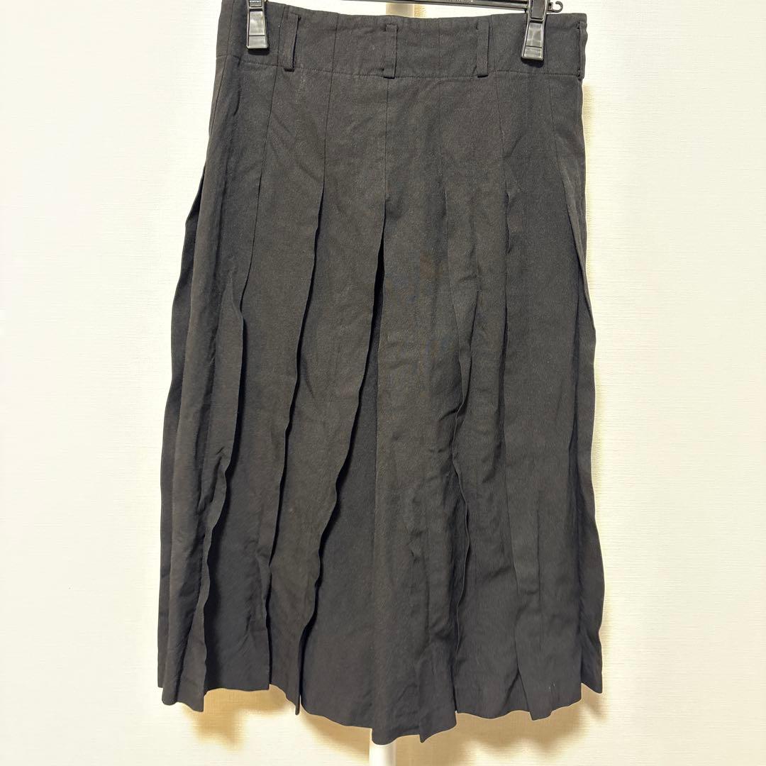 コムデギャルソン 黒のプリーツ袴パンツ