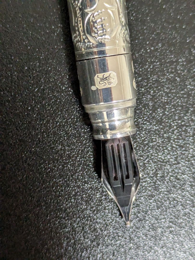 ヤード・オ・レッド万年筆スターリングシルバー バイスロイビクトリアンポケット