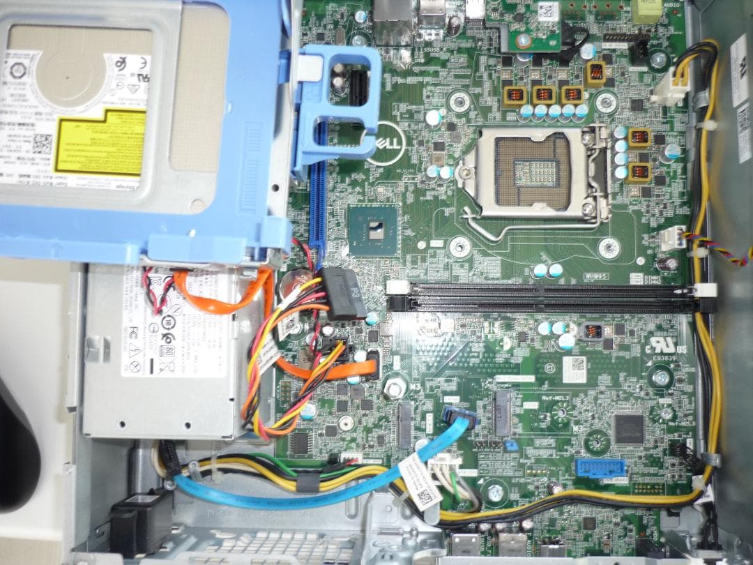 DELLOptiPlex3060 第8世代i3-8100 メモリなし/HDDなし