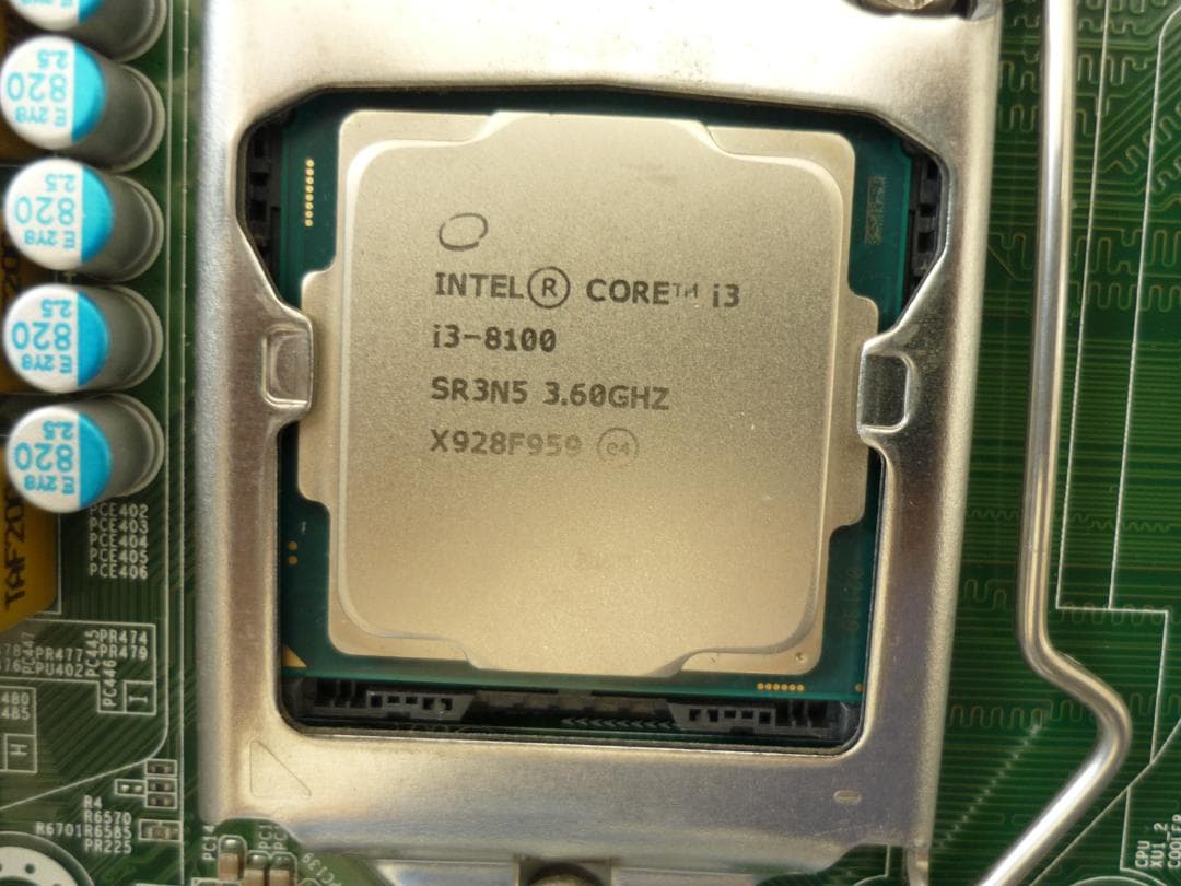 DELLOptiPlex3060 第8世代i3-8100 メモリなし/HDDなし