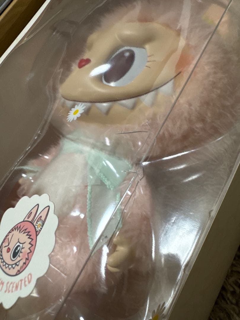 【新品未開封】LABUBU MOKOKO CLOSE TO SWEET 箱傷あり