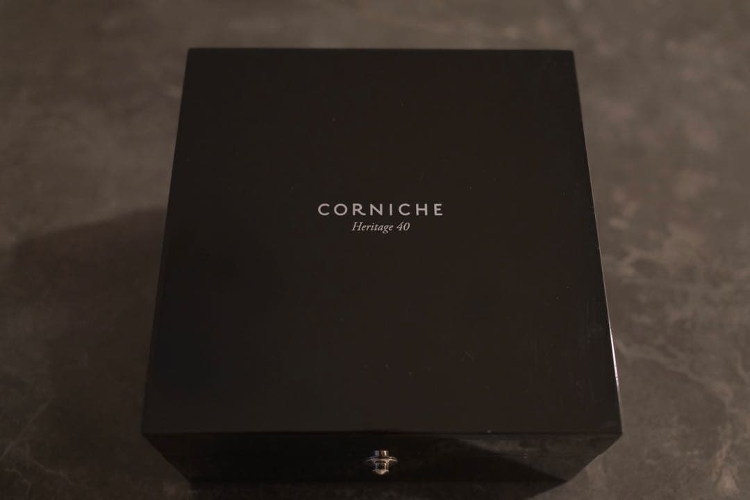 Corniche Heritage 40 黒文字盤