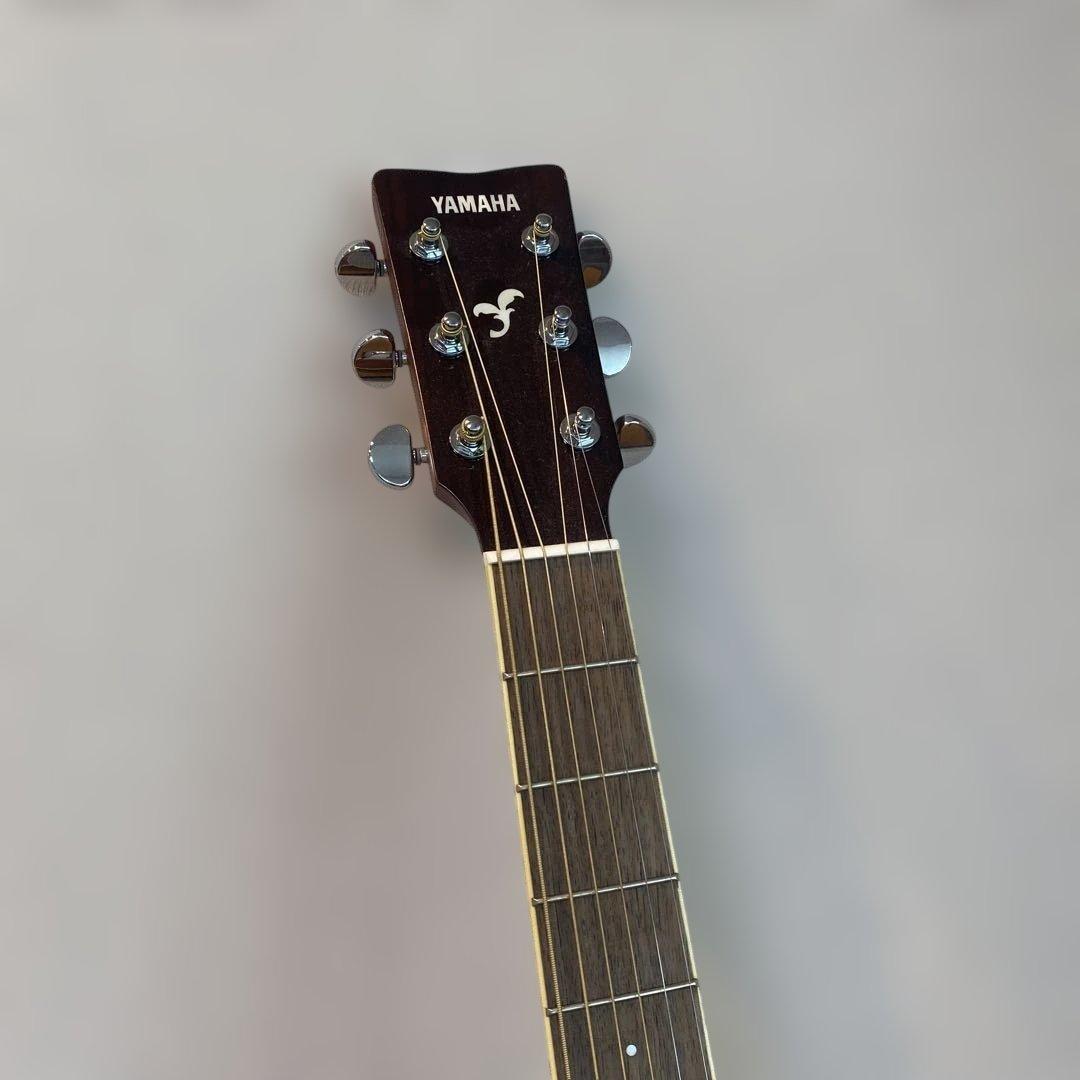 Yamaha FS820アコースティックギター　　 付属品　入門書などあり